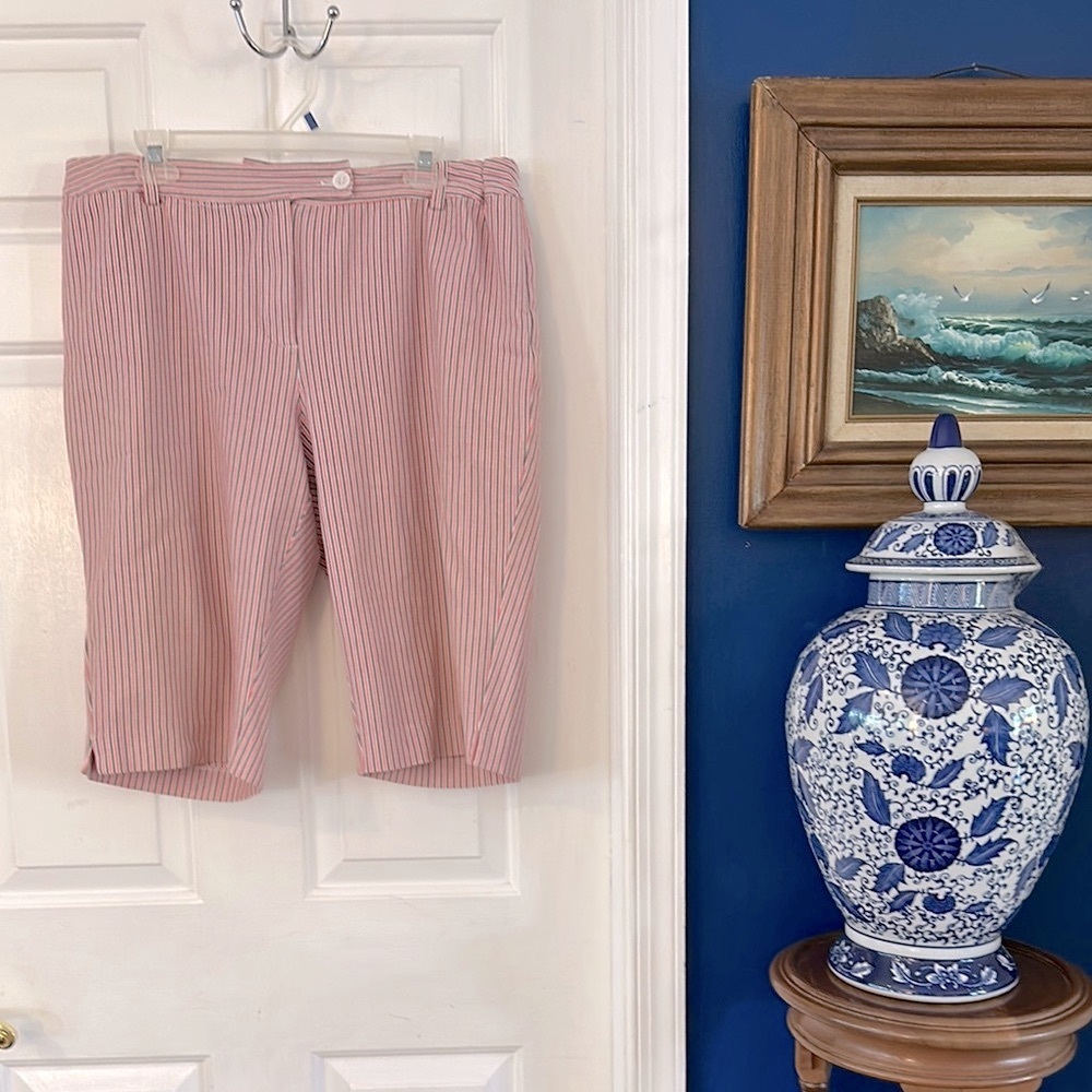 Women’s Peck & Peck Weekend Pink and Gray Striped Knee Length Shorts Sz 14